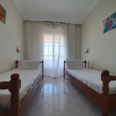 Charis Acharavi Beach Apartment *